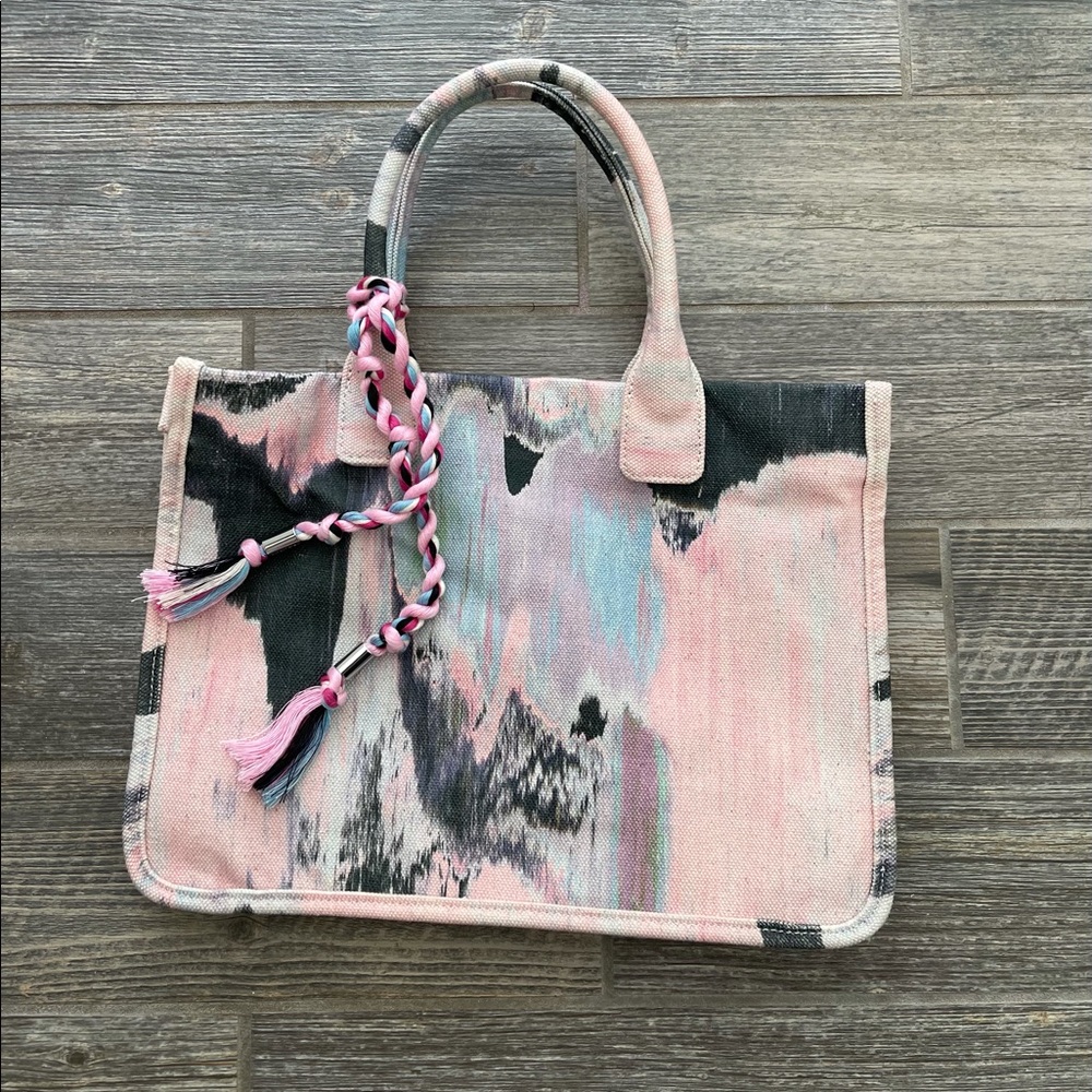 Vince Camuto Orla tote bag